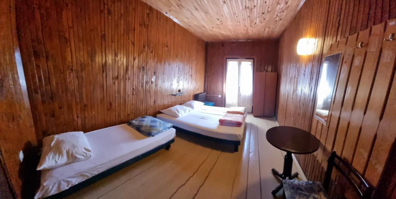 Great Mountain B&B Platak מראה חיצוני תמונה