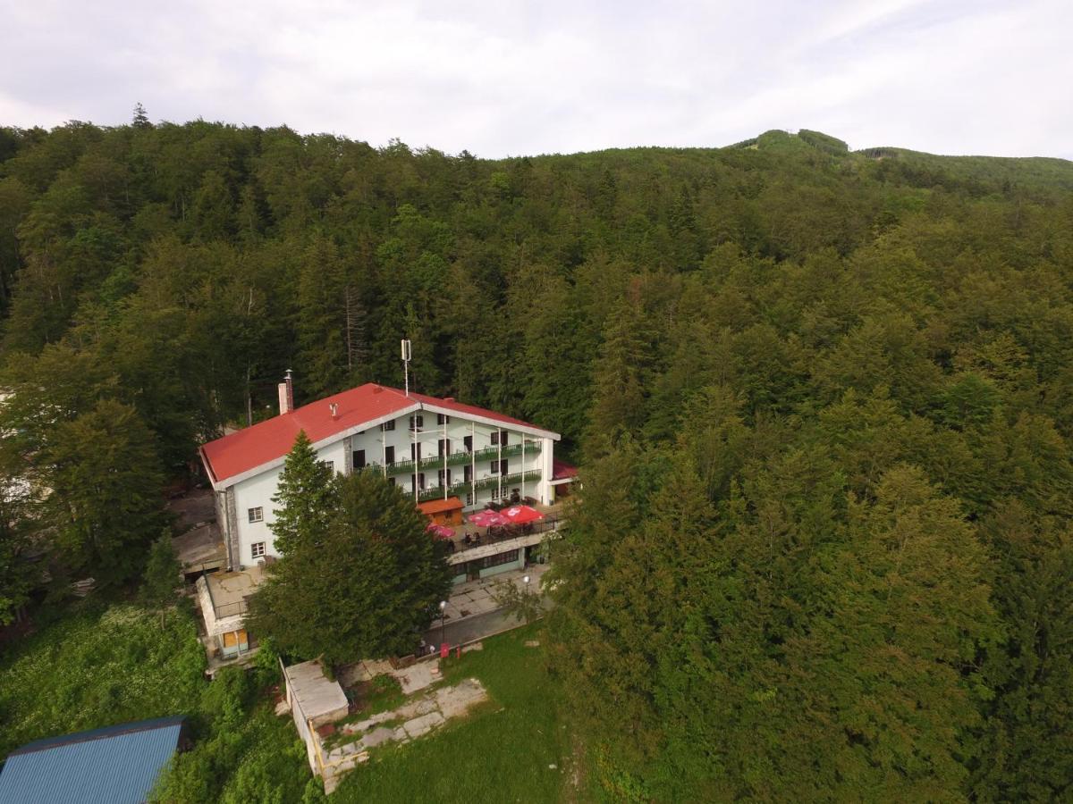 Great Mountain B&B Platak מראה חיצוני תמונה